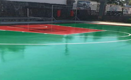 海北篮球场翻新地面